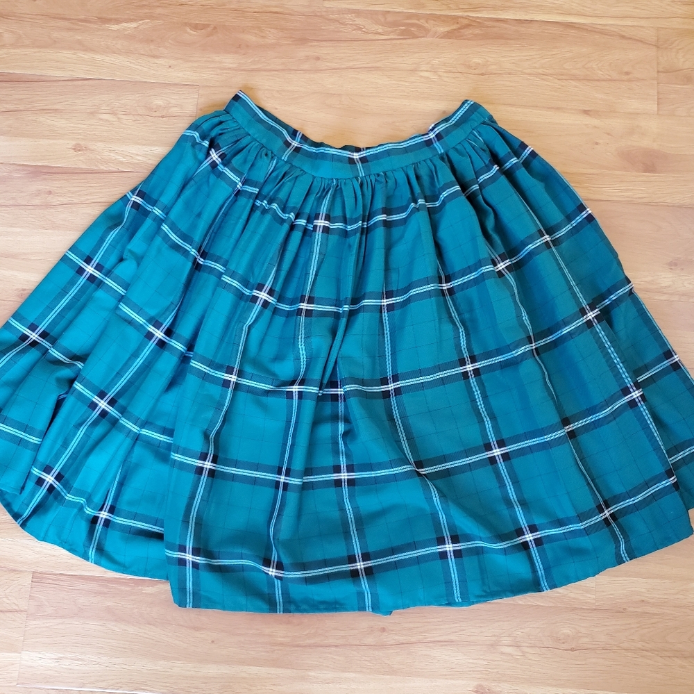 Size 14 Collectif Skirt